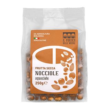 confezione di nocciole sgusciate